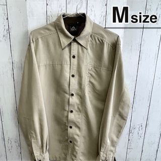 シャツ(shirts)のUSA古着　ワークシャツ　M　ベージュ　アウトドア　長袖　ワンポイント　モーダル(シャツ)