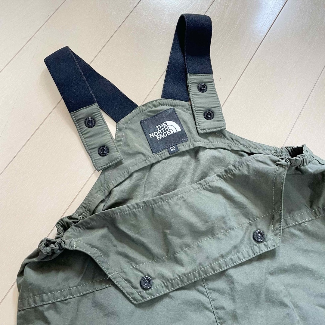 THE NORTH FACE(ザノースフェイス)の【美品】ノースフェイス　キッズ　オーバーオール　グリーン　90  キッズ/ベビー/マタニティのキッズ服男の子用(90cm~)(その他)の商品写真