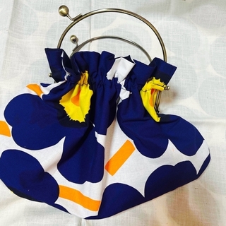marimekko - マリメッコ　べんり口金バッグ　　正規品　　携帯巾着袋　ハンドメイド
