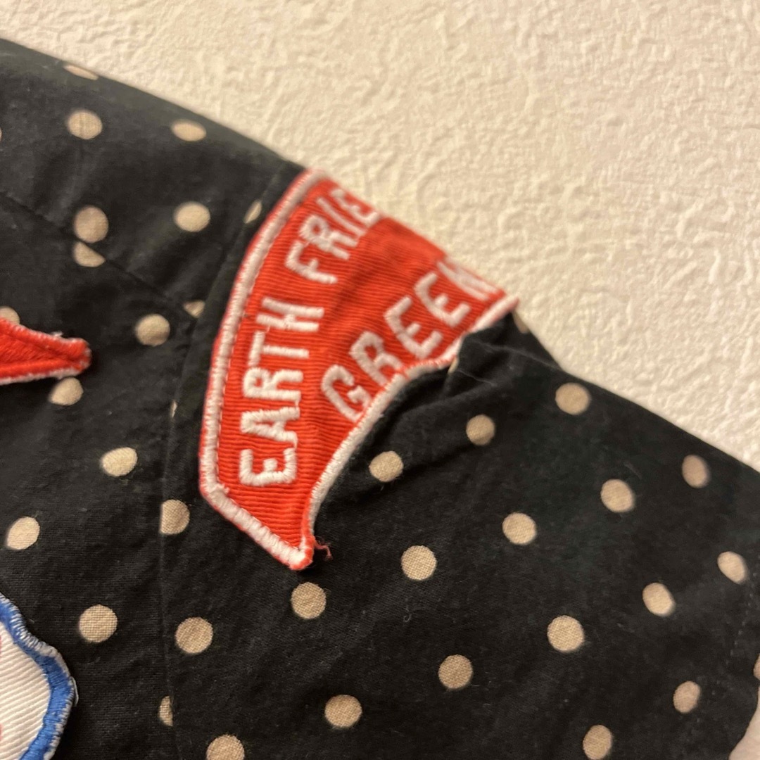 DENIM DUNGAREE(デニムダンガリー)のデニムダンガリーワッペン付きドット柄半袖シャツ110 キッズ/ベビー/マタニティのキッズ服男の子用(90cm~)(ブラウス)の商品写真