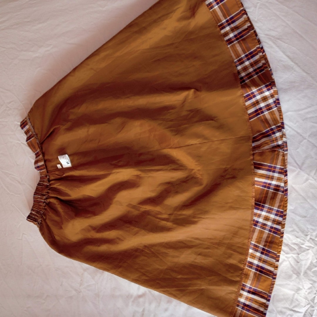 GU(ジーユー)のタータンチェック柄カラフルロングスカート　GU ジーユー　チェック柄 レディースのスカート(ロングスカート)の商品写真