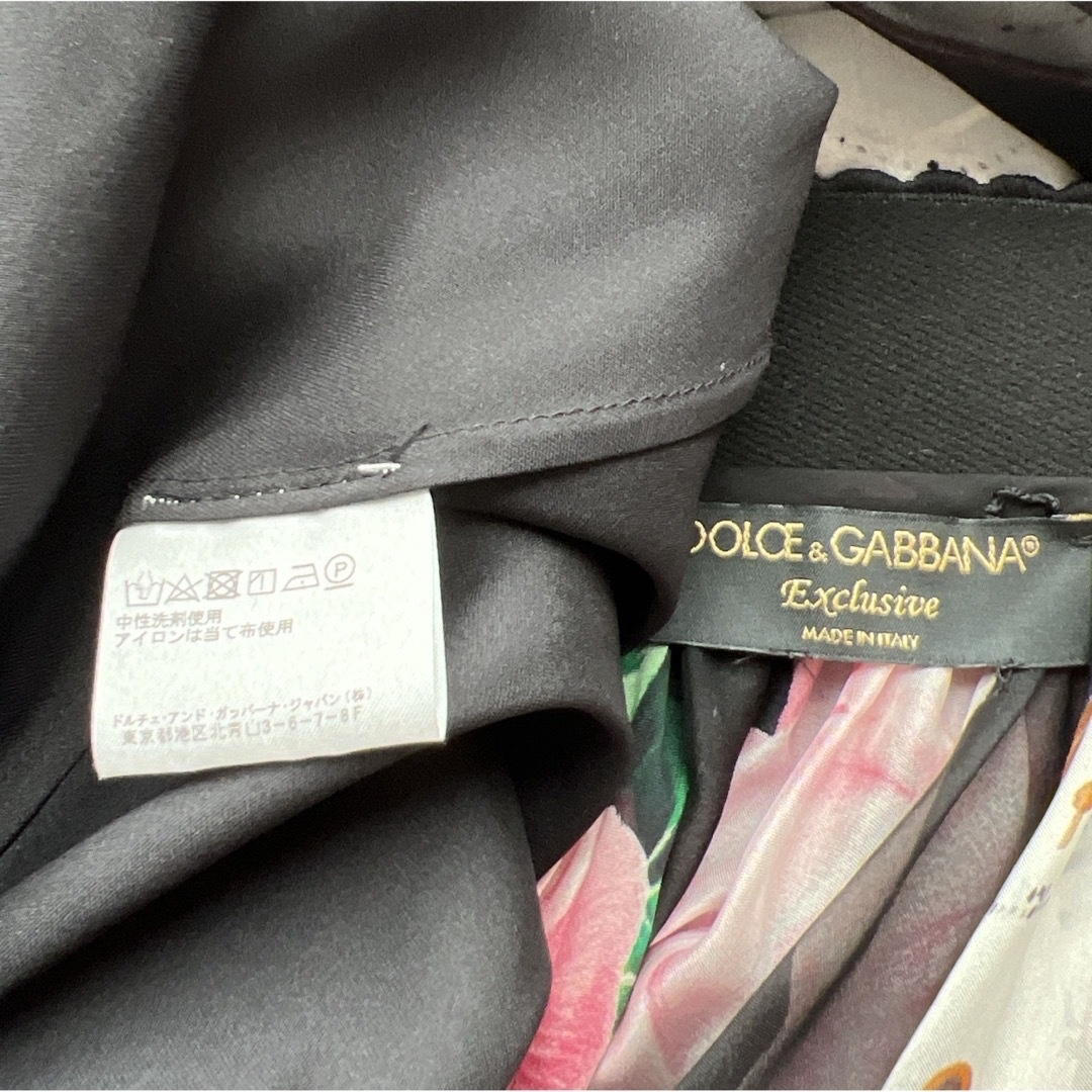 DOLCE&GABBANA(ドルチェアンドガッバーナ)の美品　DOLCE&GABBANAドルガバ　花柄　時計　スカート　フリル　フレア レディースのスカート(ひざ丈スカート)の商品写真