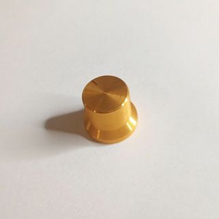 アルミニウム製ハットノブ　Gold 金　ローレットタイプ　6mmx18T(エフェクター)