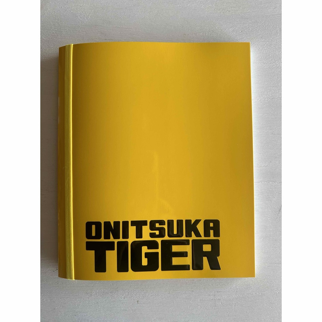 Onitsuka Tiger(オニツカタイガー)のオニツカタイガー　2024 最新カタログ エンタメ/ホビーの雑誌(ファッション)の商品写真