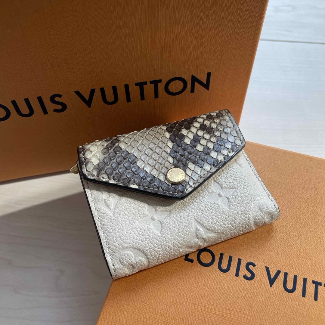 LOUIS VUITTON(ルイヴィトン)のNA79様　専用　　ルイヴィトンパイソン　三つ折り レディースのファッション小物(財布)の商品写真