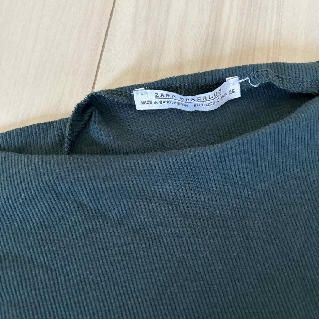 ZARA(ザラ)のボートネックTシャツ　リブTシャツ レディースのトップス(Tシャツ(半袖/袖なし))の商品写真