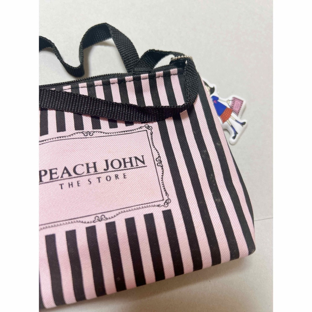 PEACH JOHN(ピーチジョン)のPEACH JOHN  ポーチ　セブンティーン レディースのファッション小物(ポーチ)の商品写真