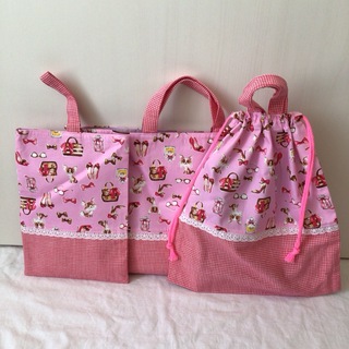入園入学準備3点セット　ハンドメイド女の子　ピンクのレース付き　レッスンバッグ(バッグ/レッスンバッグ)