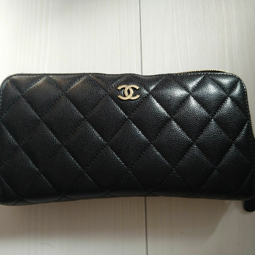 CHANEL(シャネル)のCHANEL長財布 レディースのファッション小物(財布)の商品写真