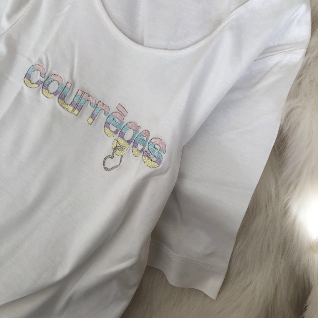 Lochie(ロキエ)のcourreges logo t🩷 レディースのトップス(Tシャツ(半袖/袖なし))の商品写真