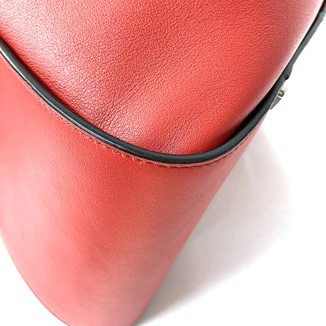 LOEWE(ロエベ)のロエベ LOEWE ハンモックミディアム  2010-2020年 ショルダーバッグ ラムスキン レディースのバッグ(ショルダーバッグ)の商品写真