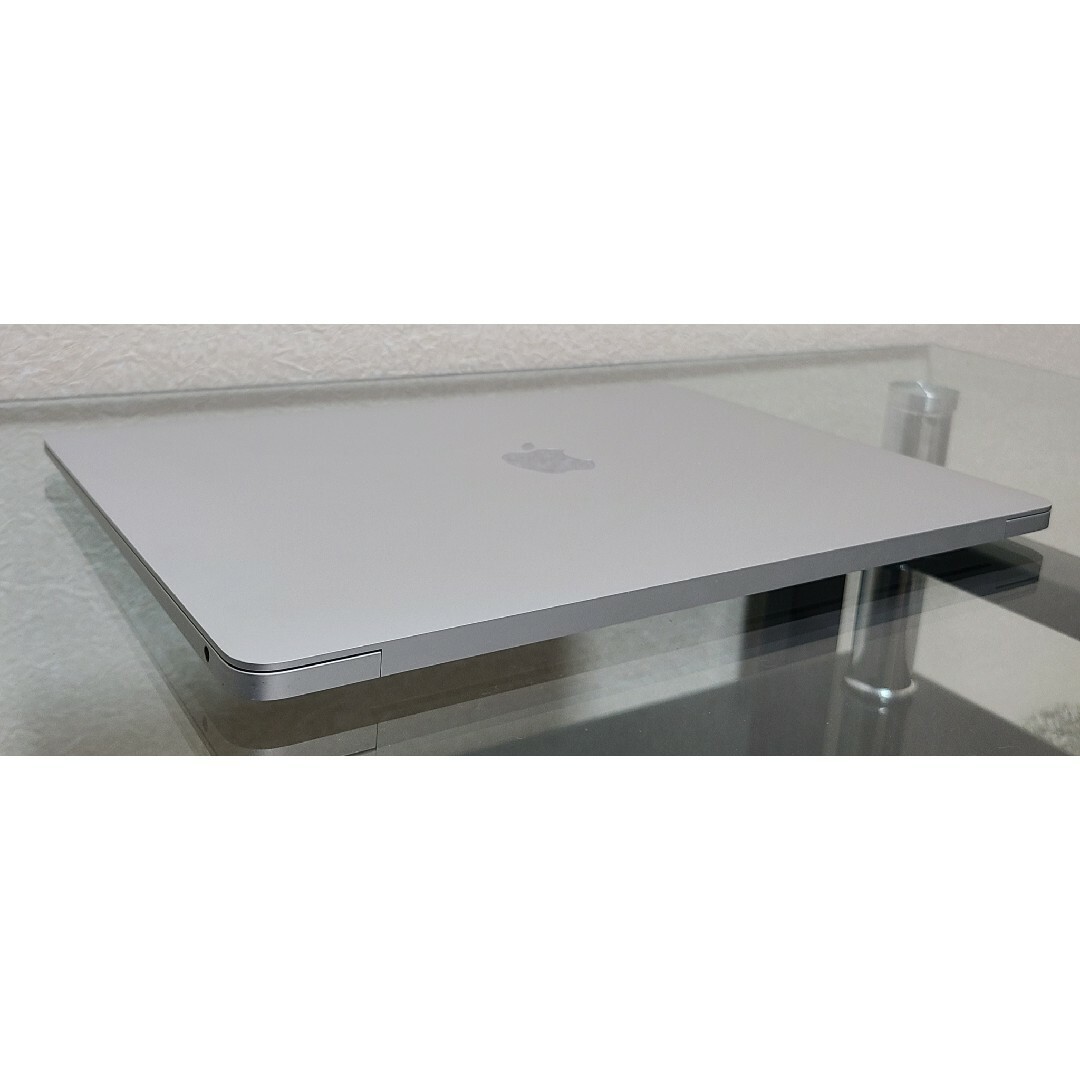 Mac (Apple)(マック)のMacBook Air 13-inch 2019 Retina スマホ/家電/カメラのPC/タブレット(ノートPC)の商品写真