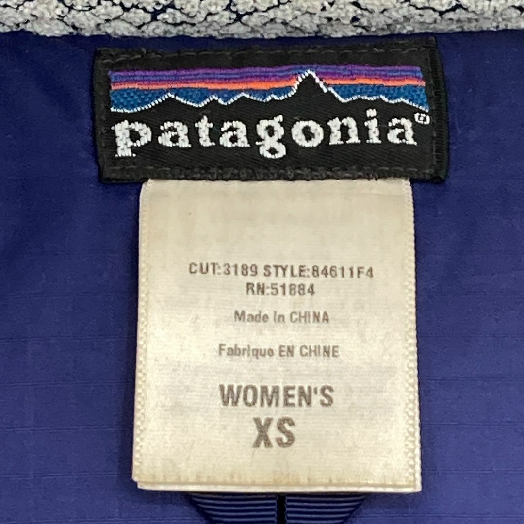 patagonia(パタゴニア)のpatagonia パタゴニア　ダウンジャケット　パープル レディースのジャケット/アウター(ダウンジャケット)の商品写真