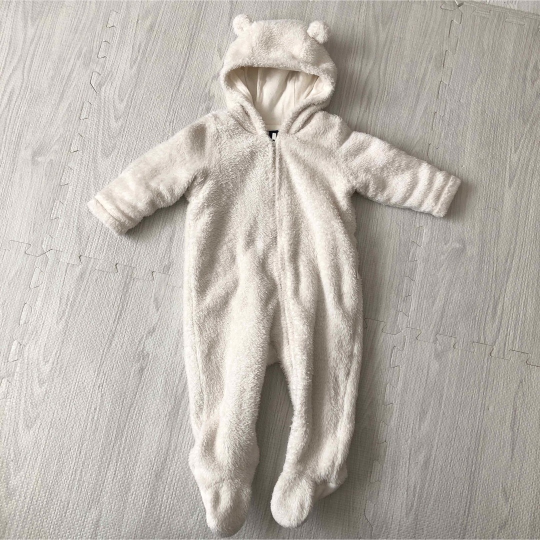 babyGAP(ベビーギャップ)のbabyGap クマ耳ジャンプスーツ キッズ/ベビー/マタニティのベビー服(~85cm)(ジャケット/コート)の商品写真