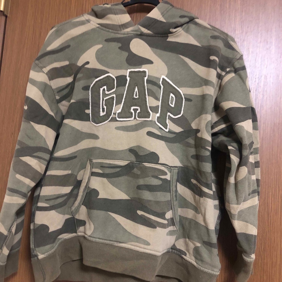 GAP Kids(ギャップキッズ)のgap パーカー　160 キッズ/ベビー/マタニティのキッズ服男の子用(90cm~)(Tシャツ/カットソー)の商品写真