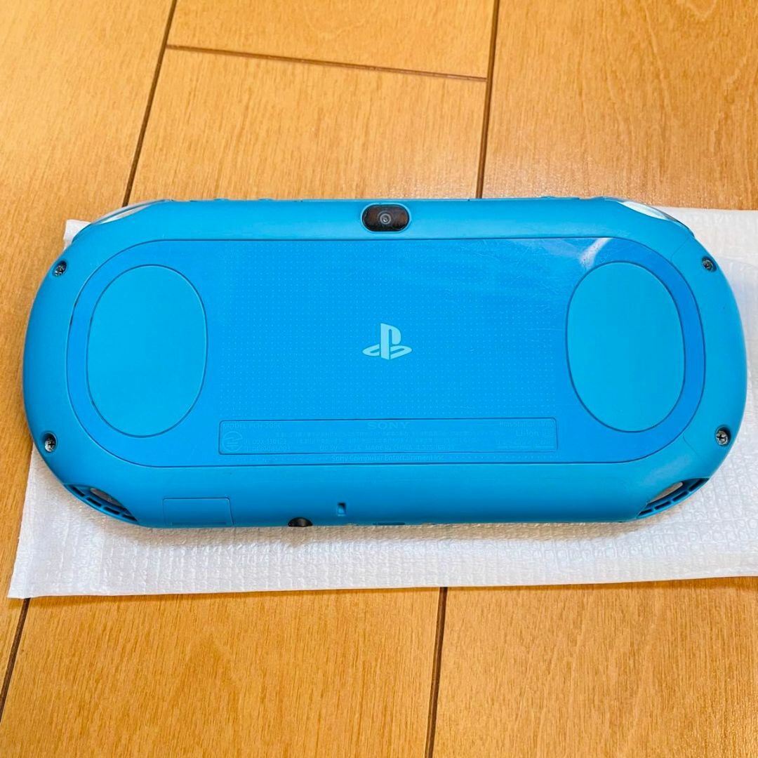 PlayStation Vita(プレイステーションヴィータ)のPlayStation Vita Wi-Fiモデル アクア・ブルー エンタメ/ホビーのゲームソフト/ゲーム機本体(家庭用ゲーム機本体)の商品写真