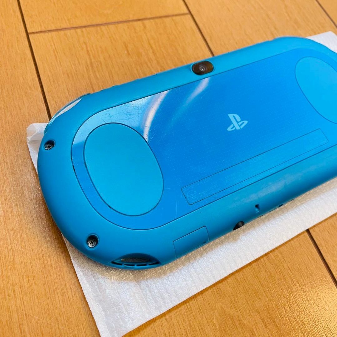 PlayStation Vita(プレイステーションヴィータ)のPlayStation Vita Wi-Fiモデル アクア・ブルー エンタメ/ホビーのゲームソフト/ゲーム機本体(家庭用ゲーム機本体)の商品写真