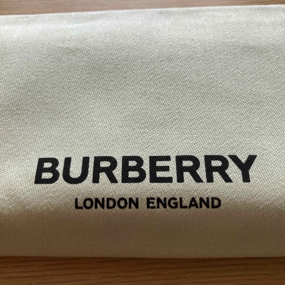 BURBERRY(バーバリー)のBurberry長財布！本日価格！ メンズのファッション小物(長財布)の商品写真