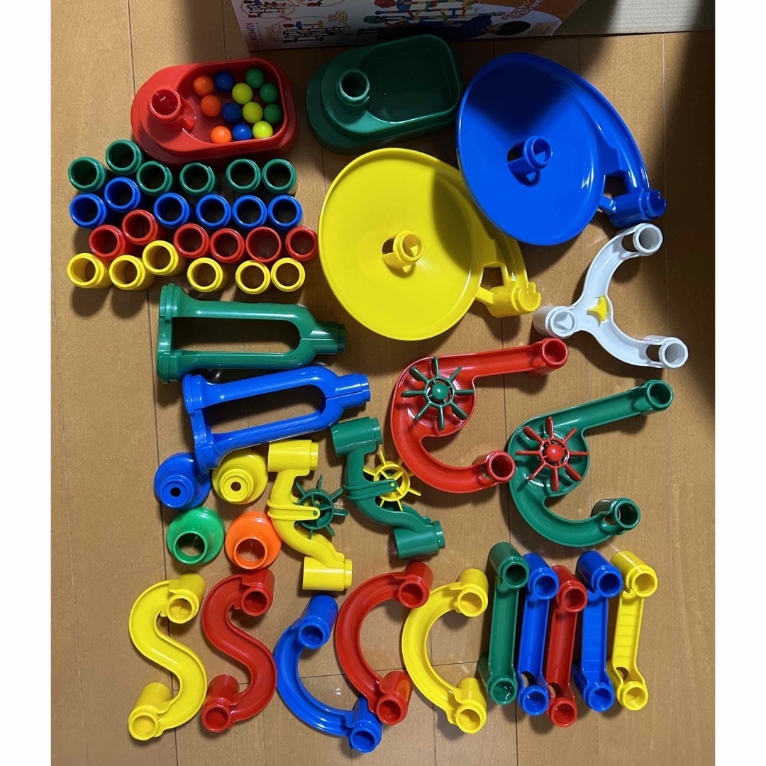 KUMON(クモン)のくみくみスロープ　57ピース　くもん　 キッズ/ベビー/マタニティのおもちゃ(知育玩具)の商品写真