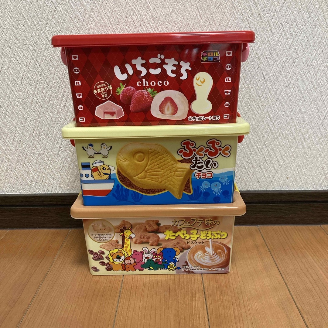 お菓子コンテナ エンタメ/ホビーのおもちゃ/ぬいぐるみ(キャラクターグッズ)の商品写真