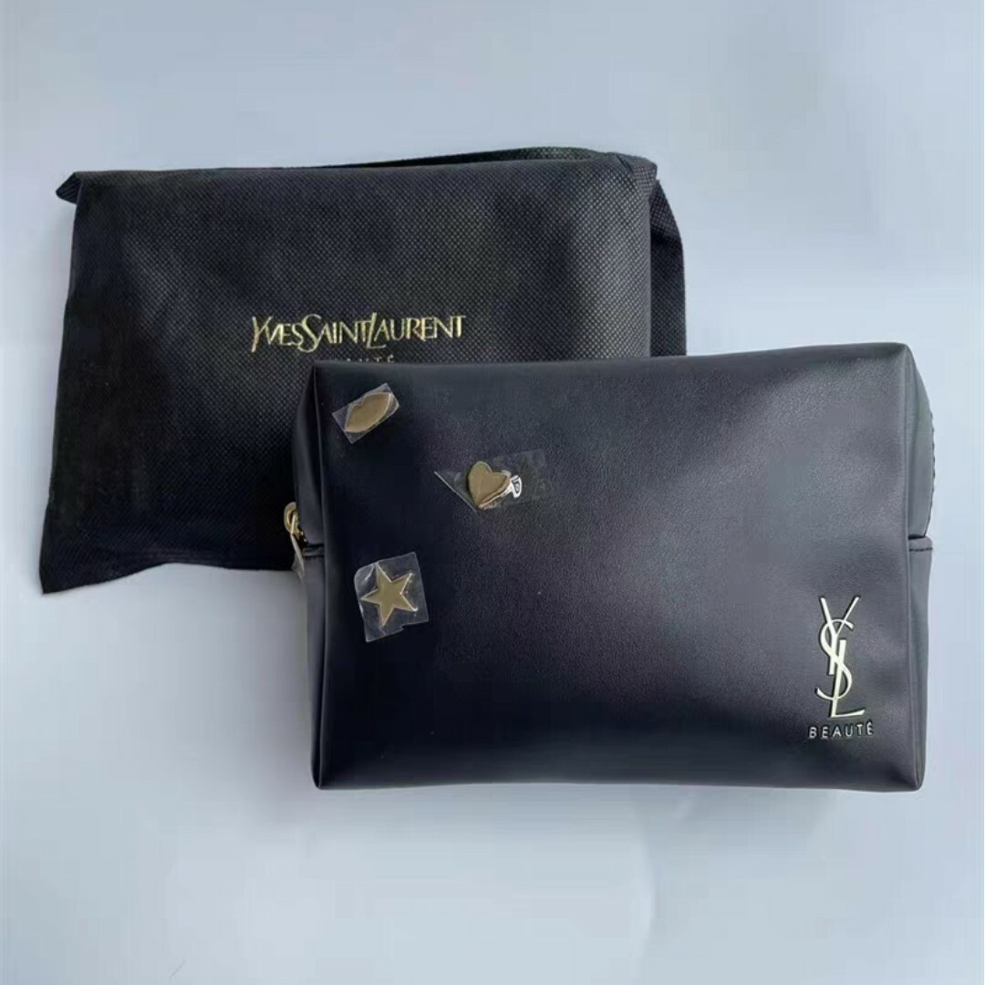 Yves Saint Laurent(イヴサンローラン)の新品 イヴサンローラン ノベルティ ポーチ Yves Saint Laurent レディースのファッション小物(ポーチ)の商品写真