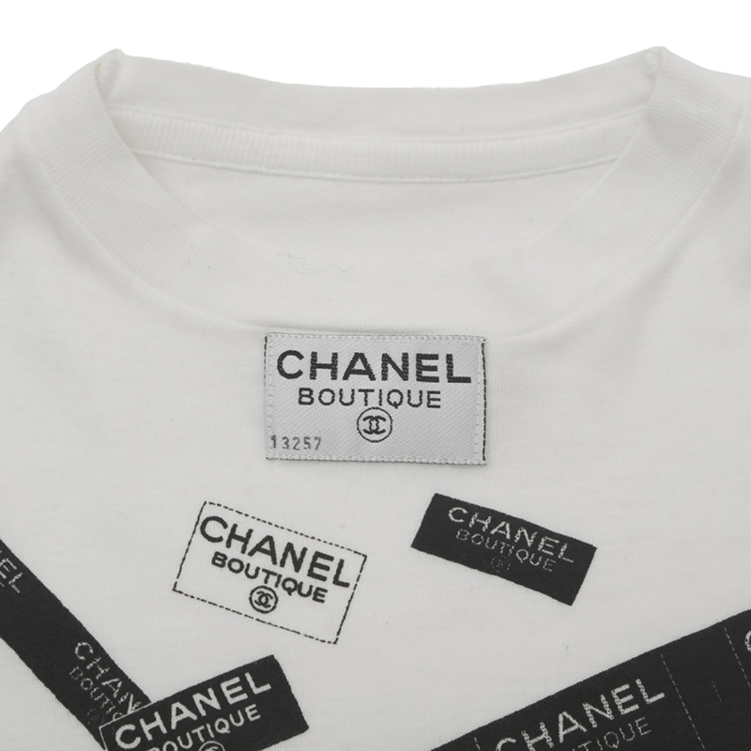 CHANEL(シャネル)のシャネル CHANEL ロゴテープ プリント 半袖Ｔシャツ レディースのトップス(Tシャツ(半袖/袖なし))の商品写真