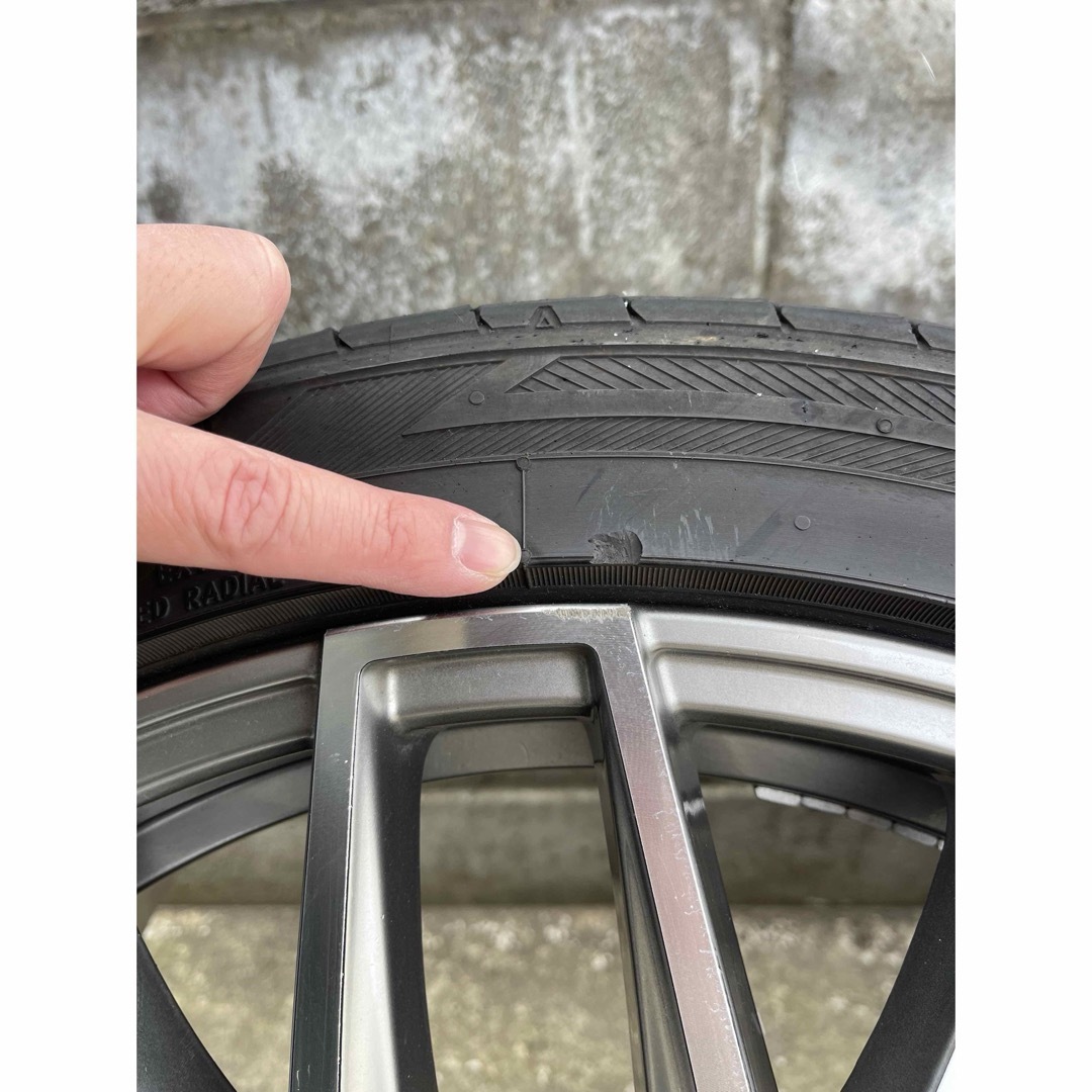 トーヨータイヤ(トーヨータイヤ)の値下げ‼️ 245/40r20  タイヤアルミホイールセット 自動車/バイクの自動車(タイヤ・ホイールセット)の商品写真