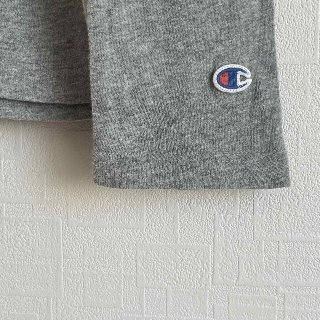 Champion(チャンピオン)のチャンピオン ロンT グレー カレッジロゴ カリフォルニア 長袖TシャツM メンズのトップス(Tシャツ/カットソー(七分/長袖))の商品写真