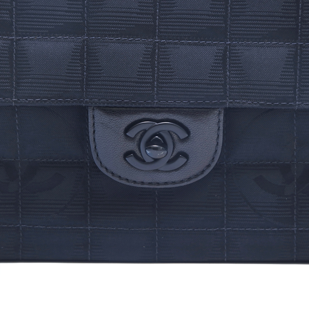 CHANEL(シャネル)のシャネル CHANEL ニュートラベルライン チョコバー チェーン ショルダーバッグ レディースのバッグ(ショルダーバッグ)の商品写真