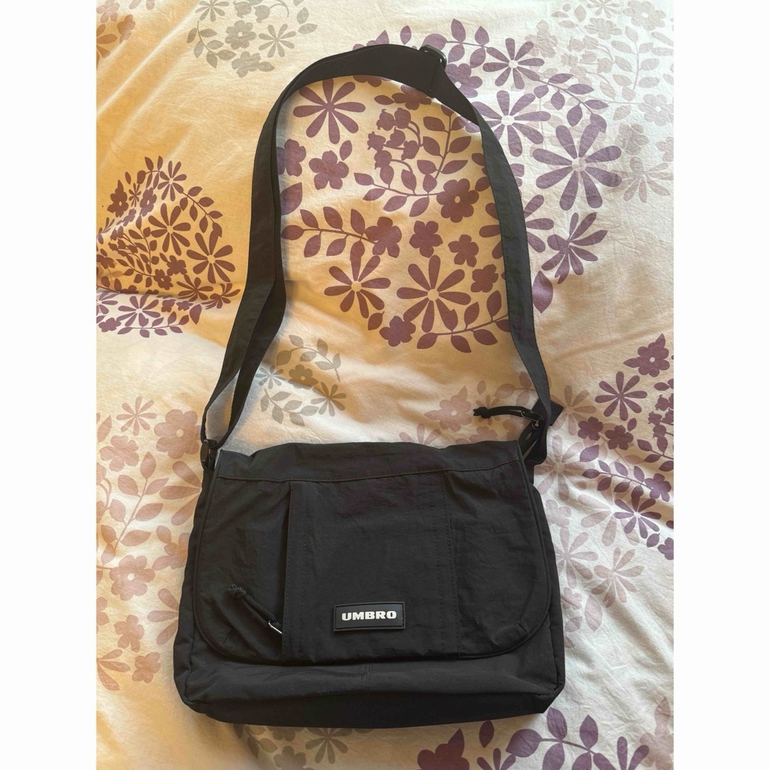 UMBRO(アンブロ)のumbro ショルダーバック メンズのバッグ(ショルダーバッグ)の商品写真