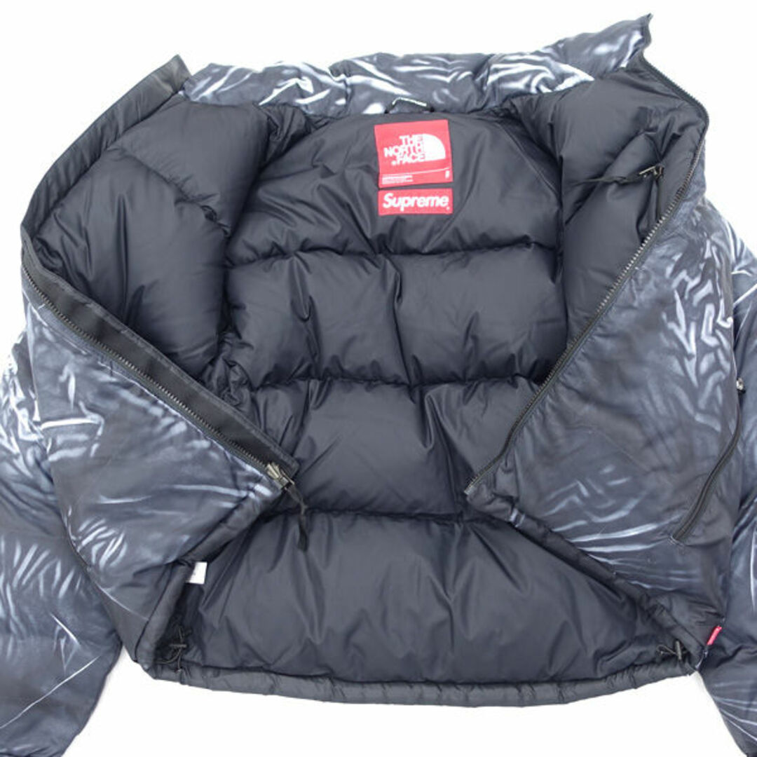 Supreme × THE NORTH FACE / シュプリーム × ノースフェイス ◆ヌプシジャケット/ダウン/プリント/ブラック/サイズS/23SS ND02300I 【メンズ/MEN/男性/ボーイズ/紳士】 メンズファッション【中古】 [0220483781] メンズのジャケット/アウター(ダッフルコート)の商品写真