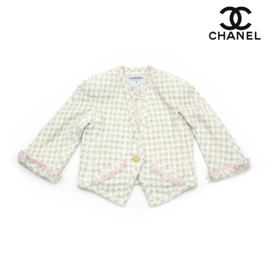 CHANEL(シャネル)のシャネル CHANEL ブルゾン ココボタン ジャケット レディースのジャケット/アウター(その他)の商品写真