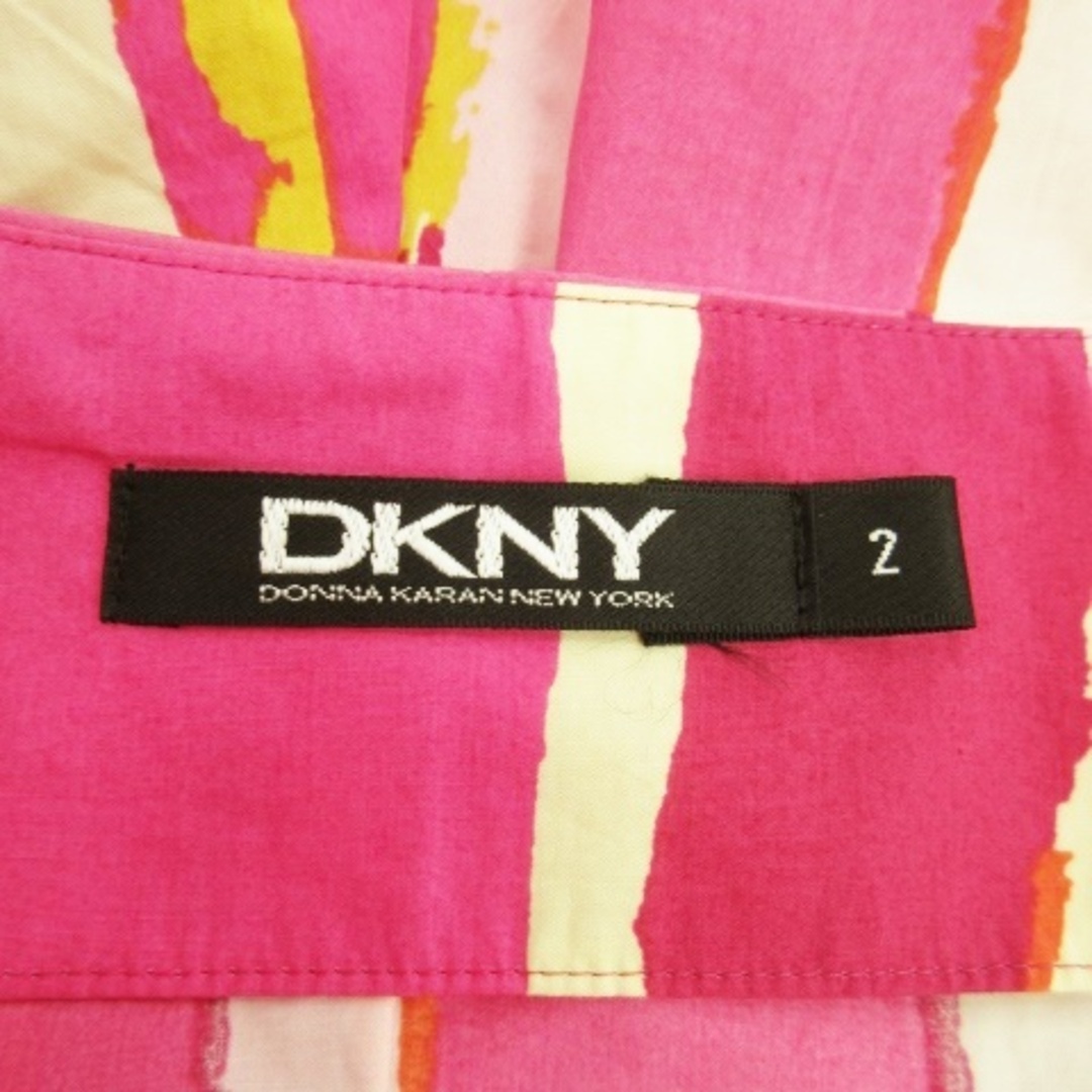 DKNY(ダナキャランニューヨーク)のDKNY スカート フレア タック ひざ丈 切替 サテン 絹 総柄 2 ピンク レディースのスカート(ひざ丈スカート)の商品写真