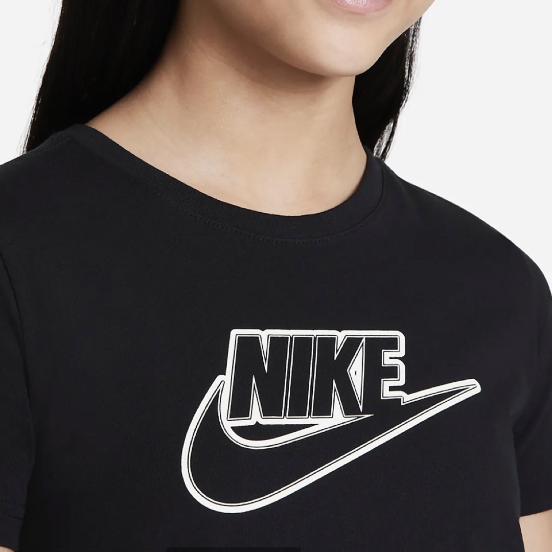 NIKE(ナイキ)の【定価4400円】NIKE ロゴ 半袖 Tシャツ ワンピース 黒 キッズ 130 キッズ/ベビー/マタニティのキッズ服女の子用(90cm~)(ワンピース)の商品写真