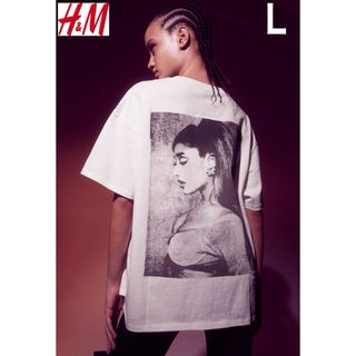 エイチアンドエム(H&M)の新品 H&M × アリアナグランデ コラボ Tシャツ L(Tシャツ(半袖/袖なし))