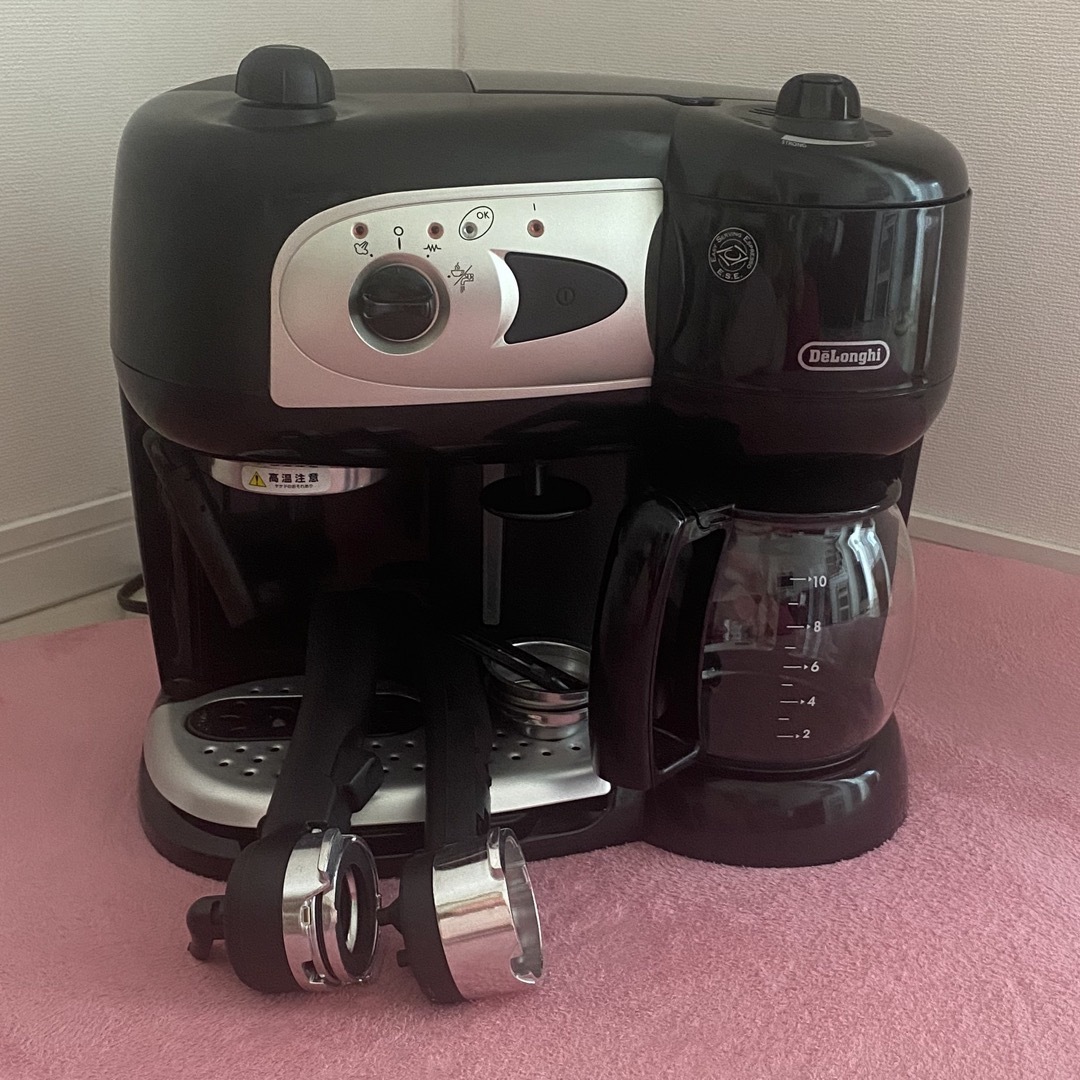 DeLonghi(デロンギ)のデロンギ　コーヒーメーカー スマホ/家電/カメラの調理家電(コーヒーメーカー)の商品写真