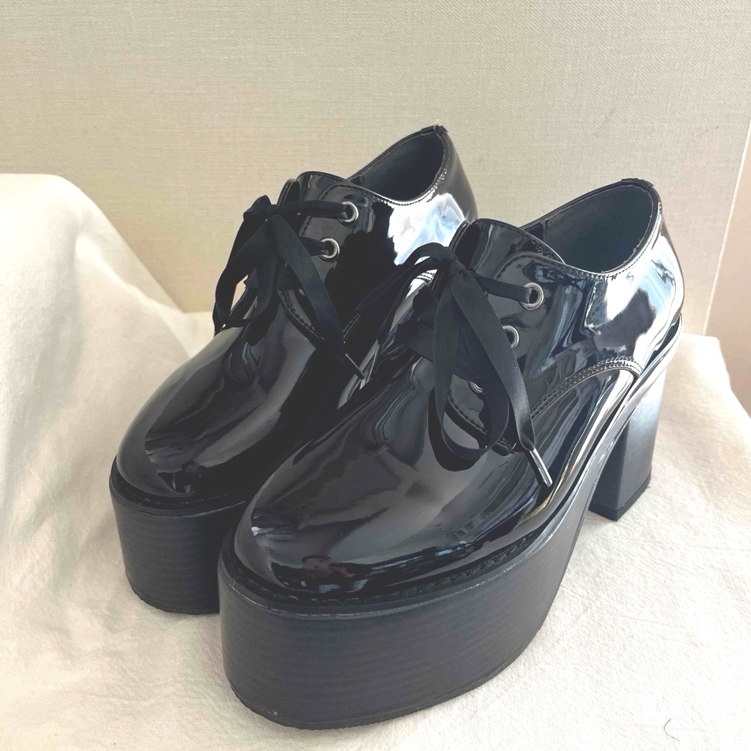 evelyn - evelyn エブリン 靴 エナメル 厚底 黒 Mサイズの通販 by