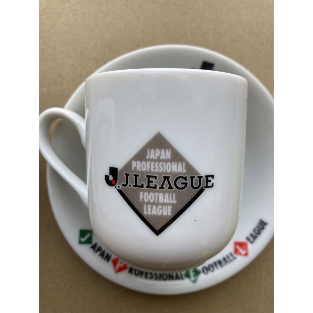 1994年　J.LEAGUE ペアコーヒーカップ&ソーサー☆非売品　サッカー スポーツ/アウトドアのサッカー/フットサル(応援グッズ)の商品写真