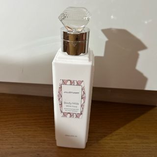 ジルスチュアート(JILLSTUART)のジルスチュアート  ボディミルク(ボディローション/ミルク)