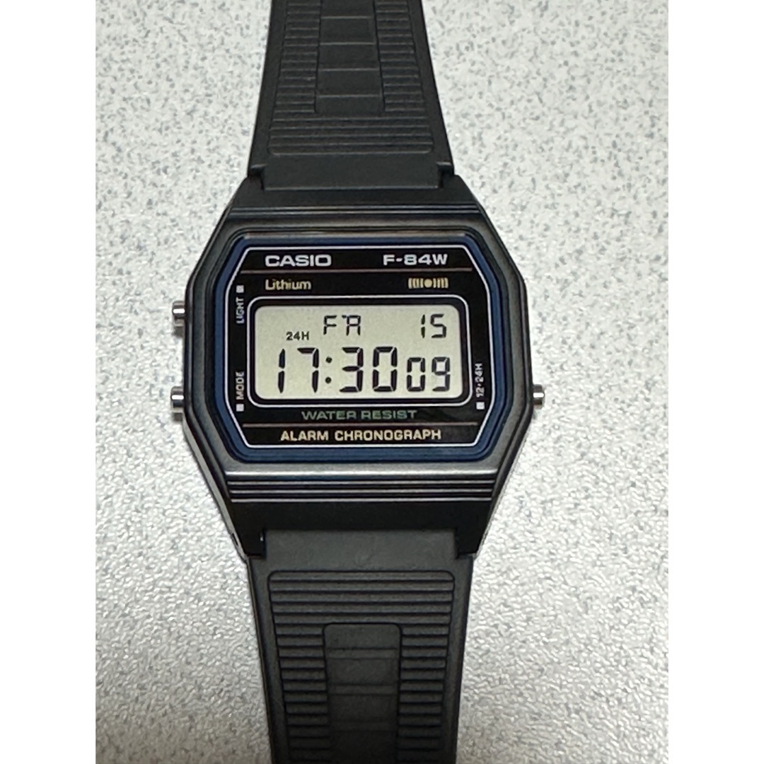 CASIO(カシオ)のCASIO F-84W メンズの時計(腕時計(デジタル))の商品写真