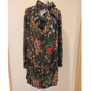 Vivienne Westwood(チュニック)のフリマアイテム一覧 Vivienne Westwood(チュニック)のフリマアイテム一覧