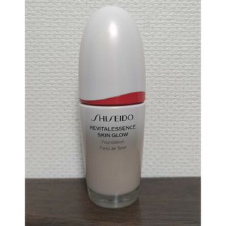 シセイドウ(SHISEIDO (資生堂))の資生堂　エッセンススキングロー　130 opal(ファンデーション)