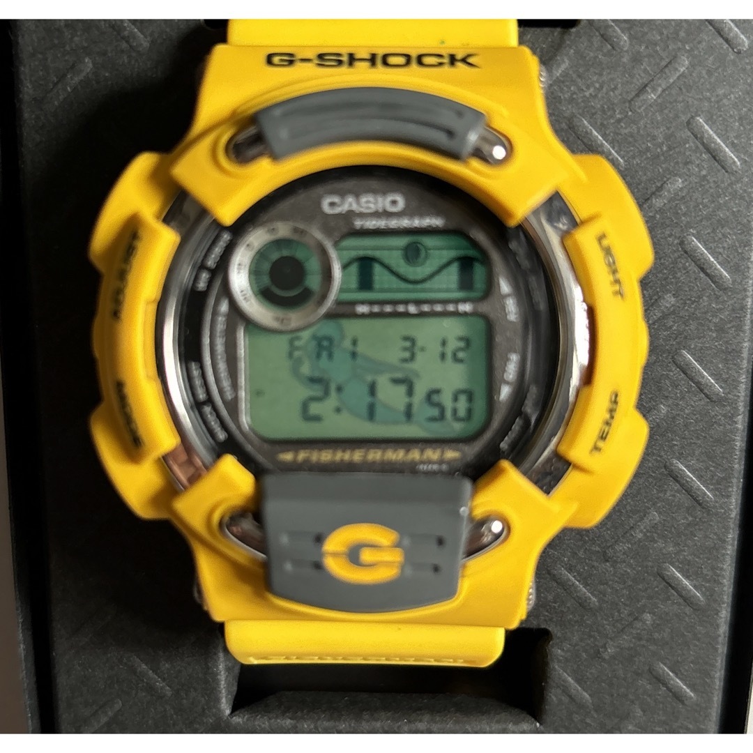 G-SHOCK(ジーショック)のG-SHOCK FISHERMAN Titanium DW-8600YJ-9T メンズの時計(腕時計(デジタル))の商品写真