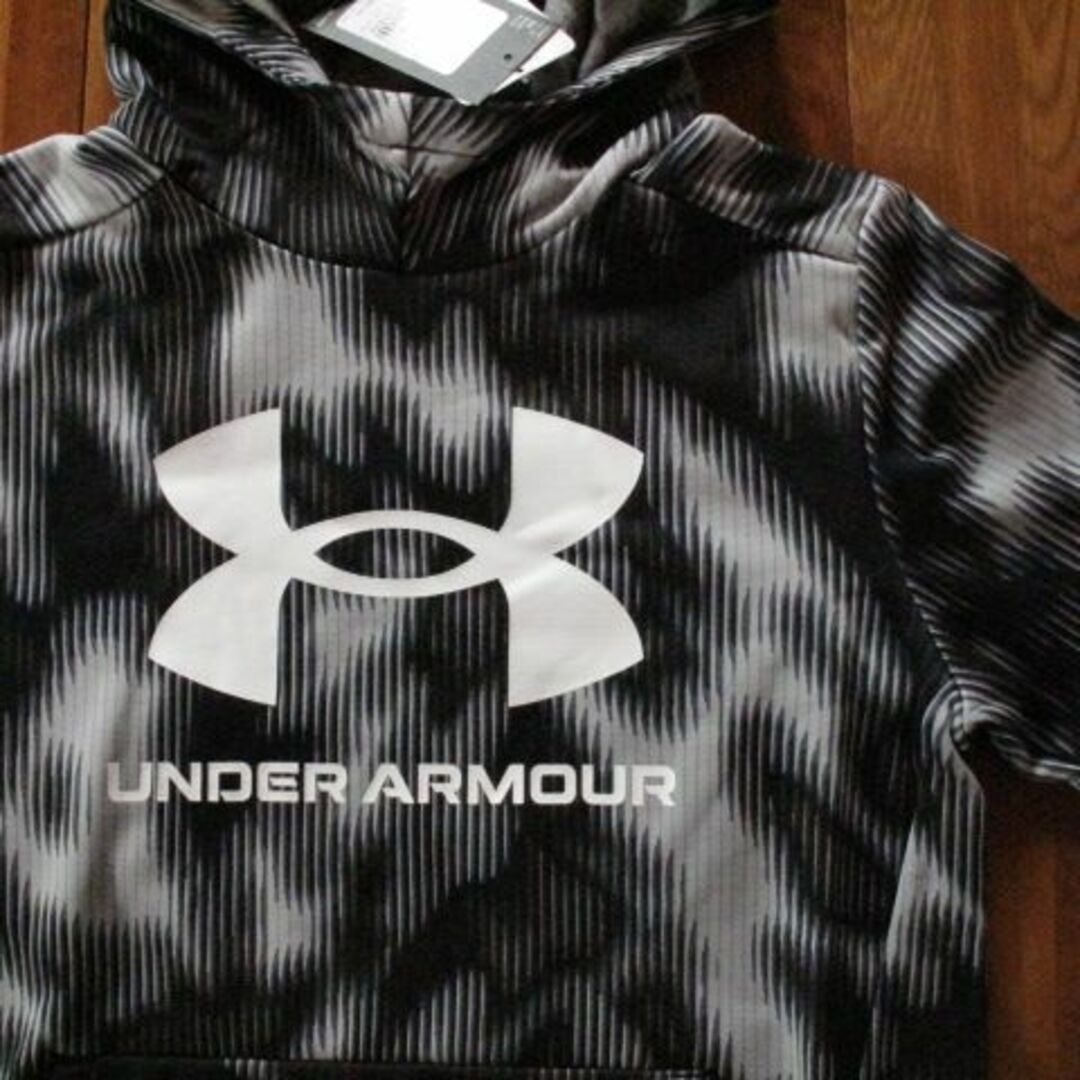 UNDER ARMOUR(アンダーアーマー)の新品アンダーアーマースウェット160 キッズ/ベビー/マタニティのキッズ服男の子用(90cm~)(ジャケット/上着)の商品写真