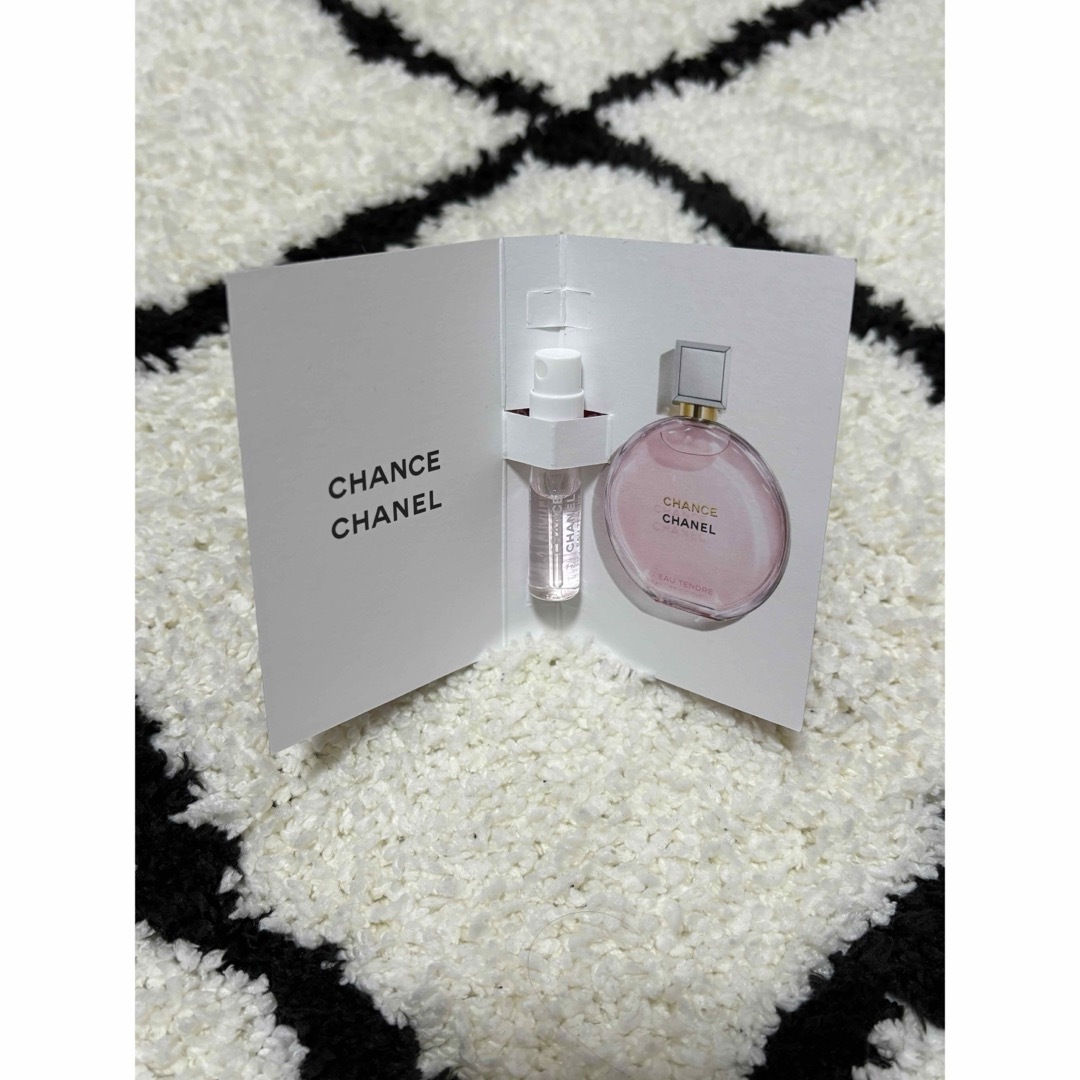 CHANEL(シャネル)のCHANEL 香水 1.5ml CHANEL チャンスオータンドゥル サンプル コスメ/美容のキット/セット(サンプル/トライアルキット)の商品写真