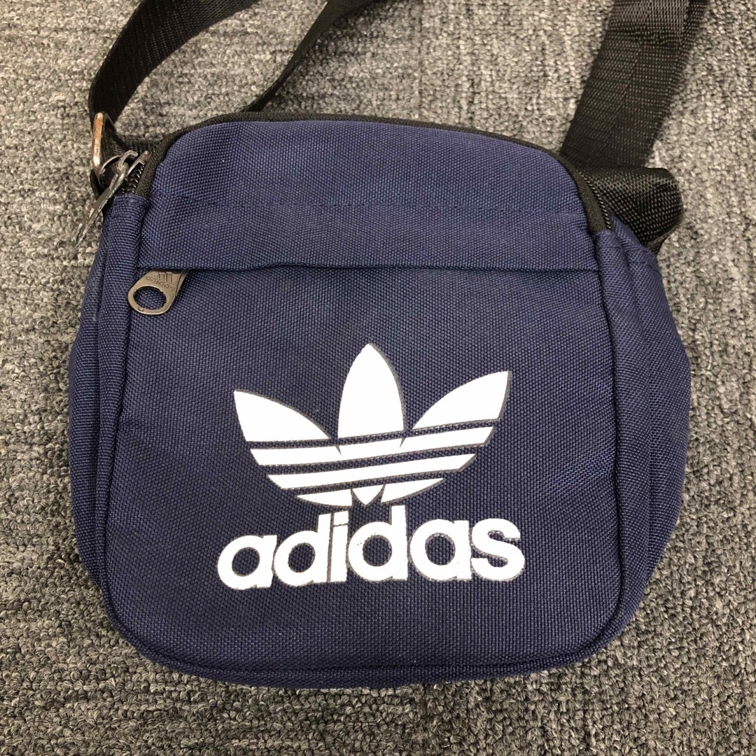 adidas(アディダス)の即決 adidas アディダス ショルダーバッグ メンズのバッグ(ショルダーバッグ)の商品写真