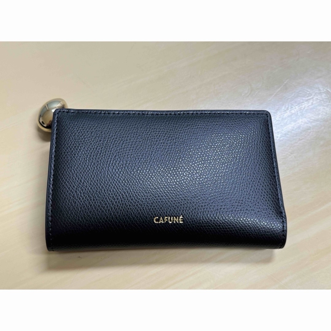 カフネ 財布 二つ折りの通販 by hana's shop|ラクマ カフネ 財布 二つ折りの通販 by hana's shop|ラクマ