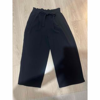 ザラ(ZARA)のZARA 黒パンツ(カジュアルパンツ)