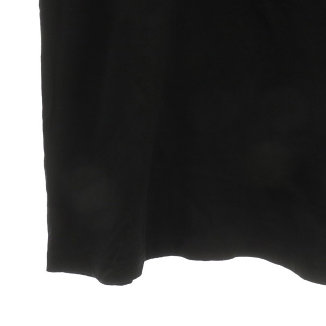 GUESS(ゲス)のゲス エンボスロゴTシャツ カットソー 半袖 クルーネック コットン L 黒 メンズのトップス(Tシャツ/カットソー(半袖/袖なし))の商品写真
