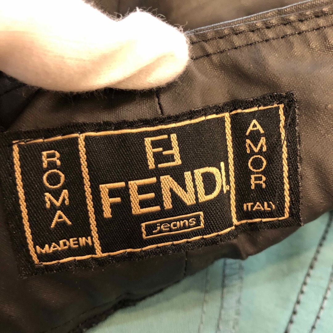 FENDI(フェンディ)のFENDI ジーンズ　黒色系　ミニスカート　18680412 レディースのスカート(ミニスカート)の商品写真
